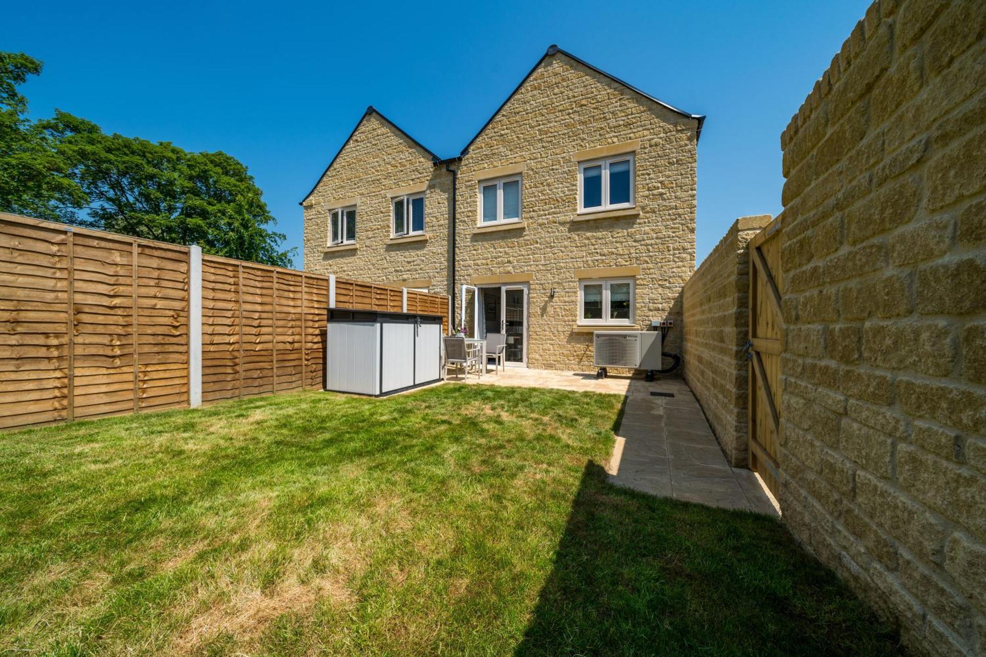 Fleming Cottage - Contemporary Cotswold Home Upper Rissington المظهر الخارجي الصورة
